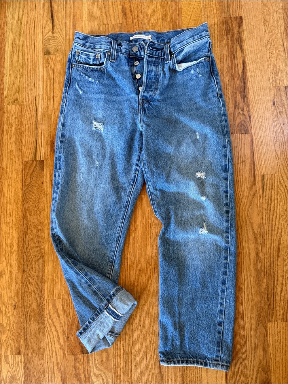 Levi’s Selvedge redline Wedgie Straight 29 woman’s jeans